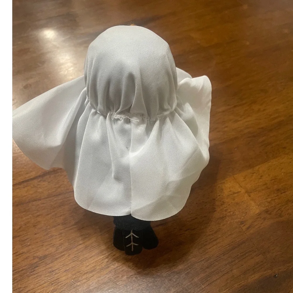 Target Hyde & EEK Boutique 2023 Halloween Ghost Bird Featherly Friends Boo 6.5